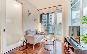 Prime City Pad 2 Bedroom With Cn Tower View